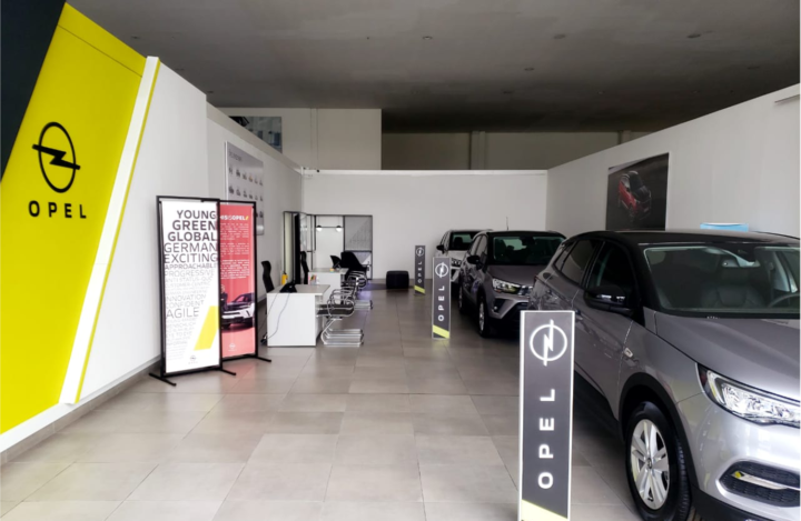 Opel inaugura una nueva vitrina en Bogotá