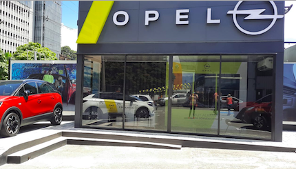 Opel inaugura el primer Centro de Experiencia Digital en Medellín.